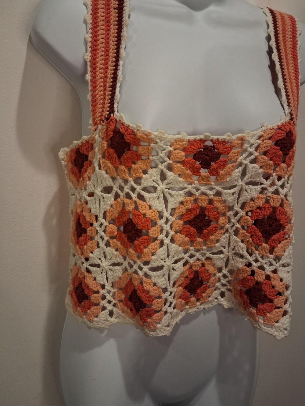 High Spirits Size M Boho Granny square Crotchet Tank Crop Top - Picture 2 of 4